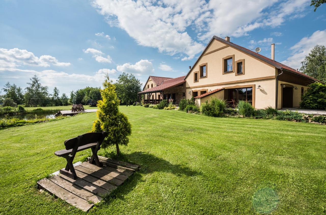 Penzion U Lišky Jarosov nad Nezarkou Exteriér fotografie